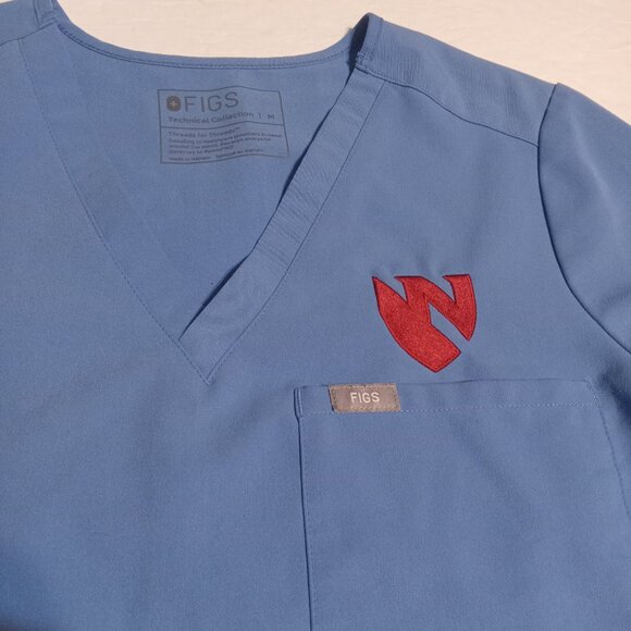 Figs Women's Catarina One-Pocket Scrub Top M FW1000 Ceil Blue - Picture 5 of 8